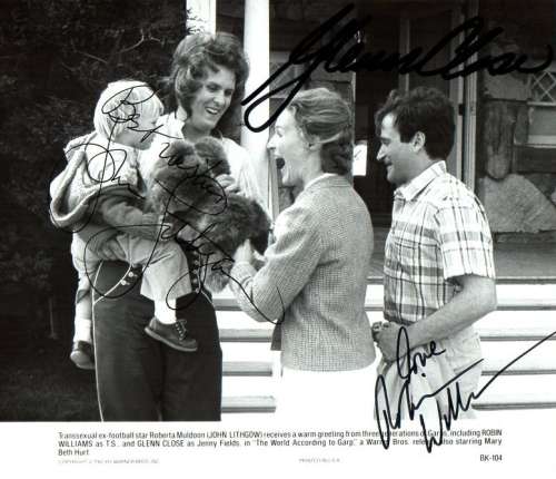 Robin Williams, J. Lithgow & Glenn Close Vintage Autographed 7x9 Pic from 'Garp'