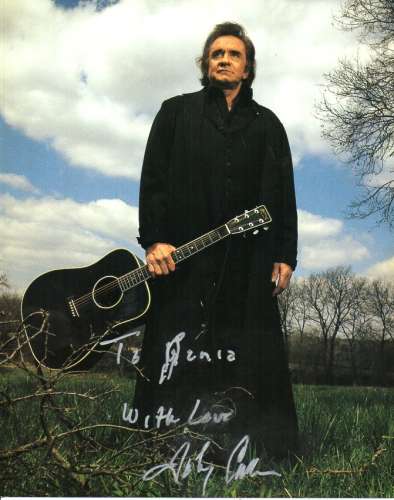 Johnny Cash (1932-2003) Very Rare Autographed Photo!