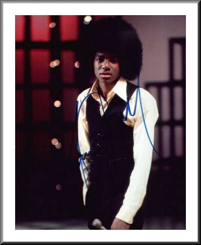 Michael Jackson (1958-2009) Awesome Vintage Autographed Photo - Wow!