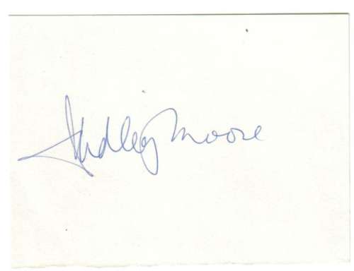 Dudley Moore (1935-2002) Autographed 3x4 Index Card!