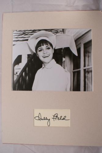 Sally Field Vintage 'The Flying Nun' Matted 12X16 Autograph Display!