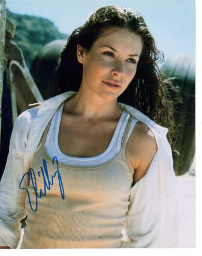 Evangeline Lilly Pretty Closeup Signed Photo from 'Lost'!
