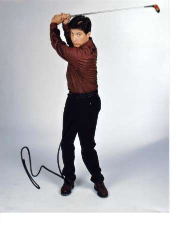 Ray Romano Comedian Great Autographed Photo!
